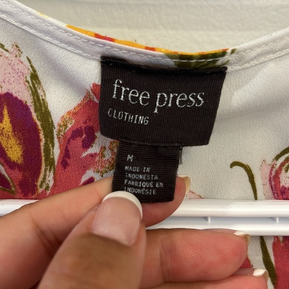 Floral crop blouse - Picture 2 of 4